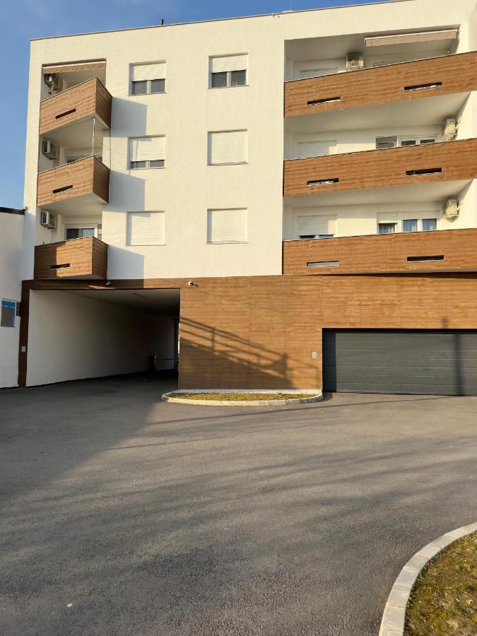 City Rent 1 Osijek Exterior foto